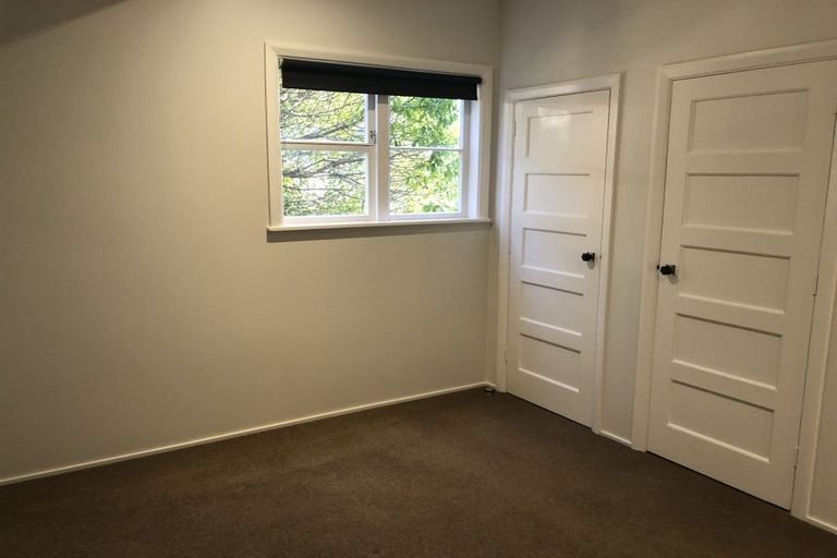 Photo of property in 13 Cavendish Square, Strathmore Park, Wellington, 6022