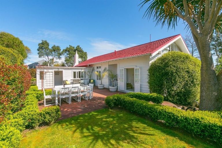 Photo of property in 18 David Street, Westown, New Plymouth, 4310