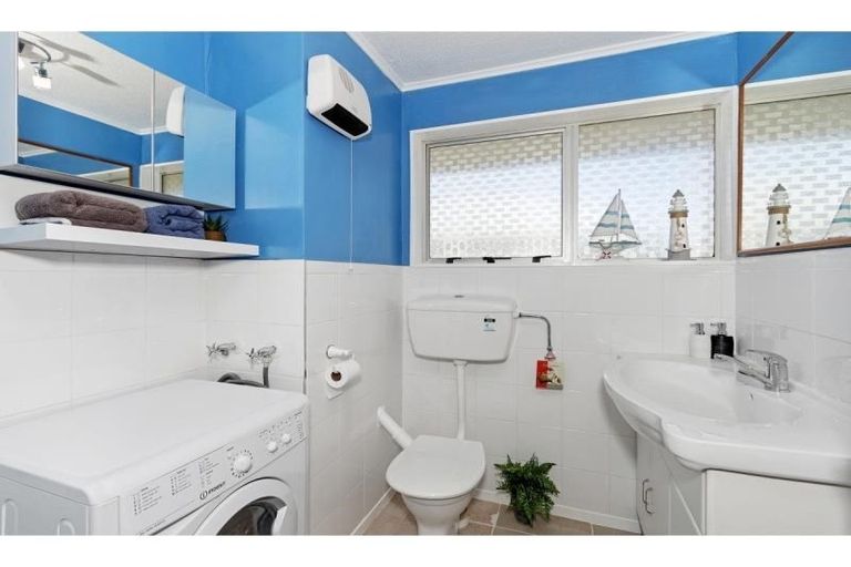 Photo of property in 2/30 Garvins Road, Hornby, Christchurch, 8042