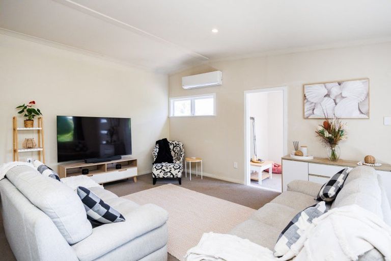 Photo of property in 12 Kent Crescent, Awapuni, Palmerston North, 4412