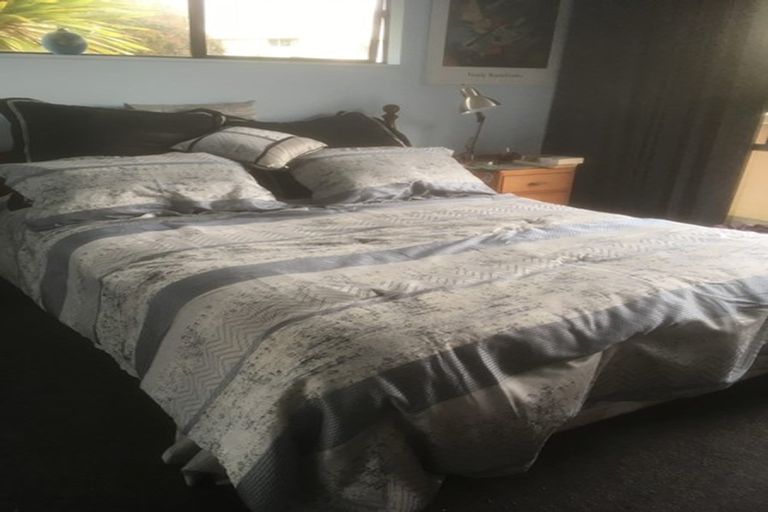 Photo of property in 9/24 Eastglen Road, Glen Eden, Auckland, 0602