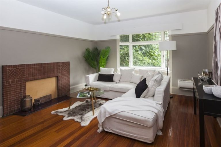 Photo of property in 26 Gamblins Road, Saint Martins, Christchurch, 8022