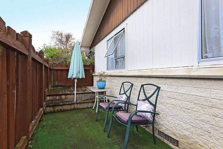 Photo of property in 27 Trevelyan Street, Onekawa, Napier, 4110