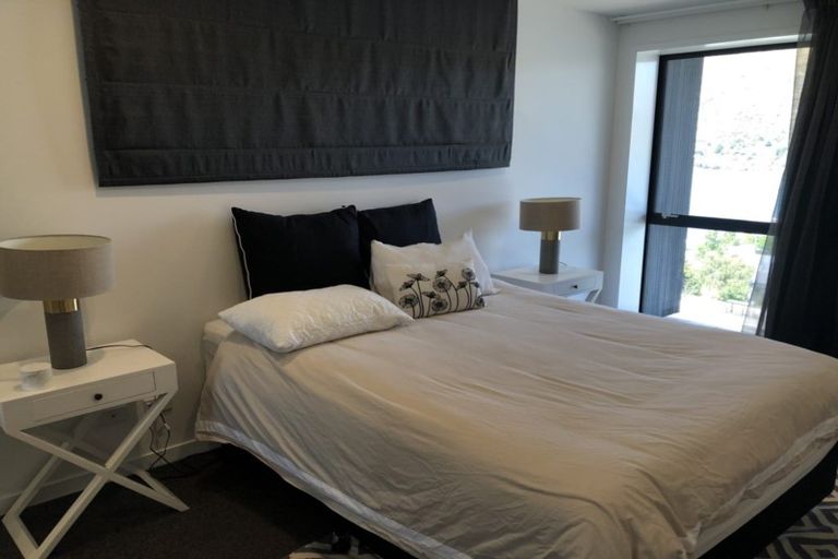 Photo of property in 17 Highlands Close, Queenstown, 9300