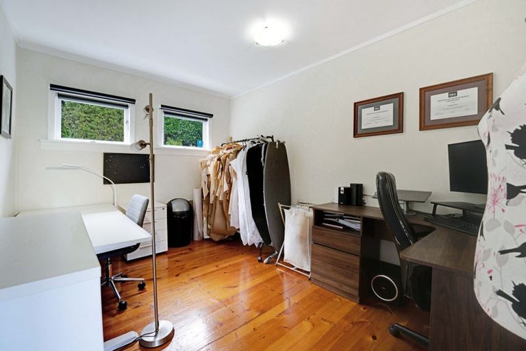 Photo of property in 1/66 Manuka Road, Glenfield, Auckland, 0629