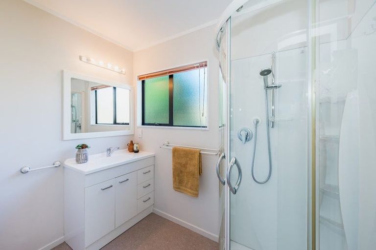 Photo of property in 343 Te Horo Beach Road, Te Horo Beach, Otaki, 5581