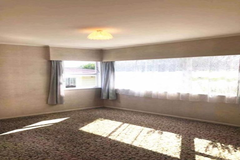 Photo of property in 15 Riverina Avenue, Pakuranga, Auckland, 2010