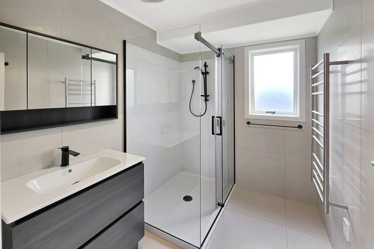 Photo of property in 4 Duckworth Crescent, Greenmeadows, Napier, 4112