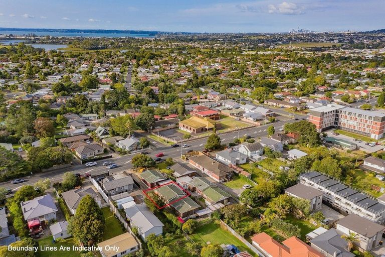 Photo of property in 5/3204 Great North Road, New Lynn, Auckland, 0600