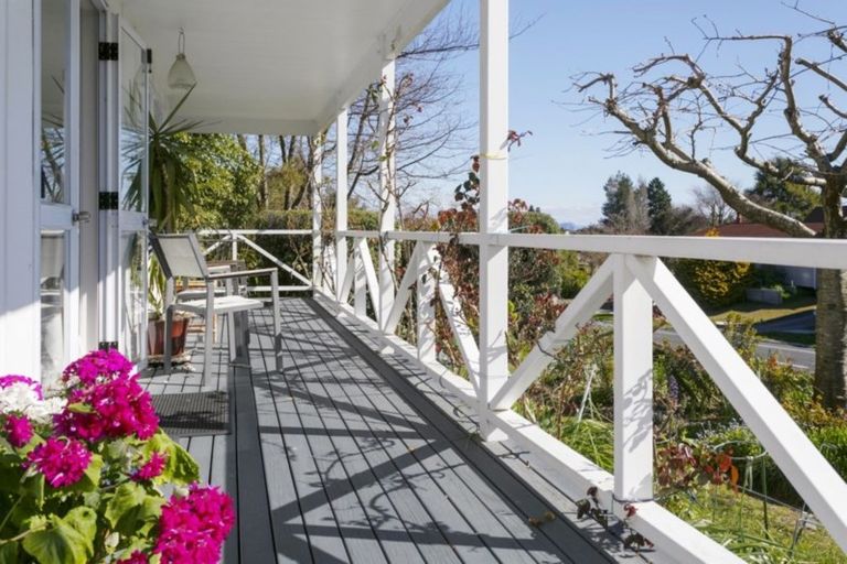 Photo of property in 4 Richmond Avenue, Richmond Heights, Taupo, 3330