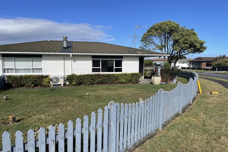 Photo of property in 10b Churchill Terrace, Waiuku, 2123