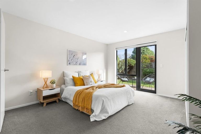 Photo of property in 32 Berkshire Drive, Avonhead, Christchurch, 8042