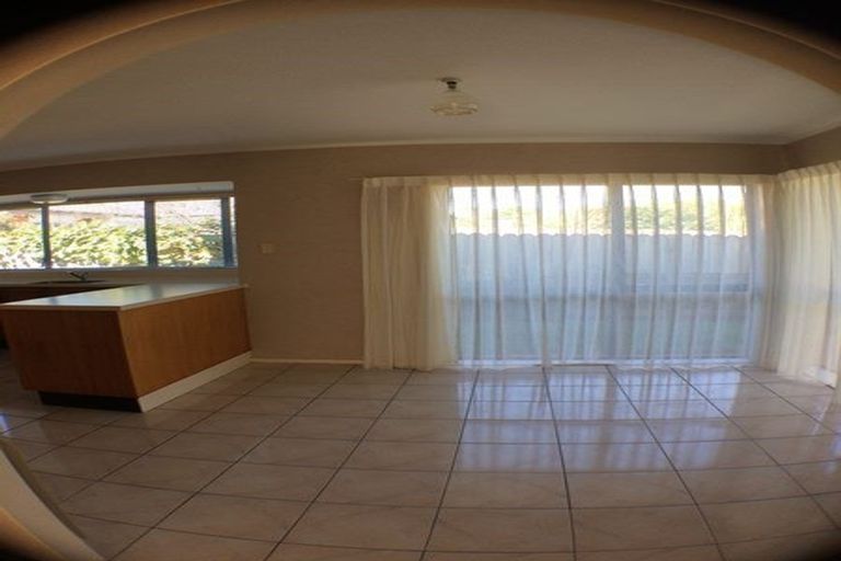 Photo of property in 2/133 Whitford Road, Somerville, Auckland, 2014