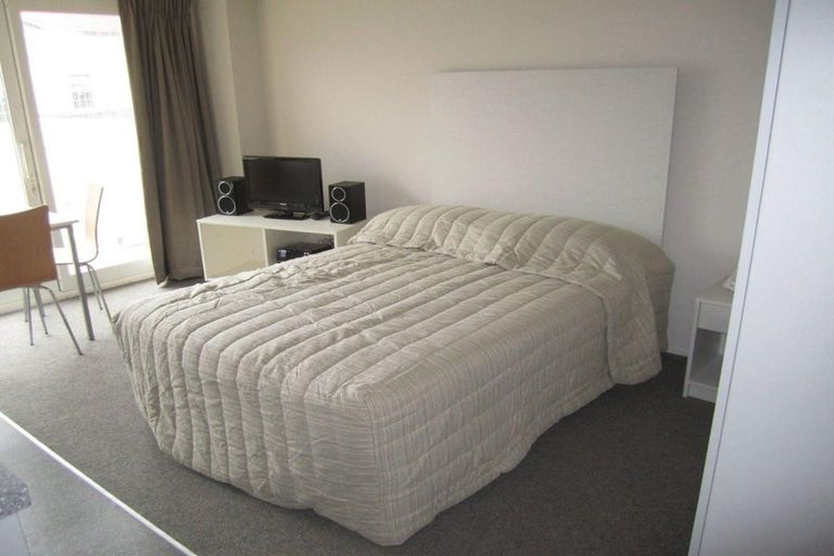 Photo of property in The Peak Apartments, 906/170 Taranaki Street, Te Aro, Wellington, 6011