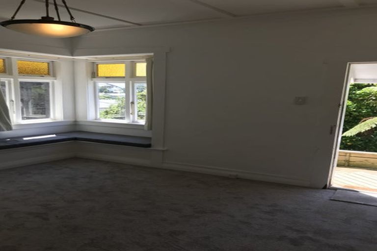 Photo of property in 15 Charlotte Avenue, Brooklyn, Wellington, 6021