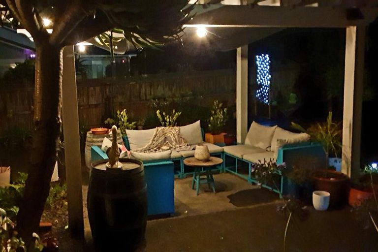 Photo of property in 23 Clifton Road, Haumoana, 4102