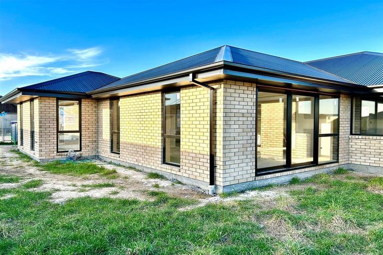 Photo of property in 52 Hilton Drive, Amberley, 7410