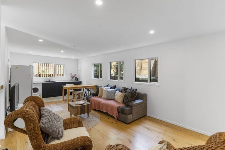 Photo of property in 9a Mirage Place, Beach Haven, Auckland, 0626