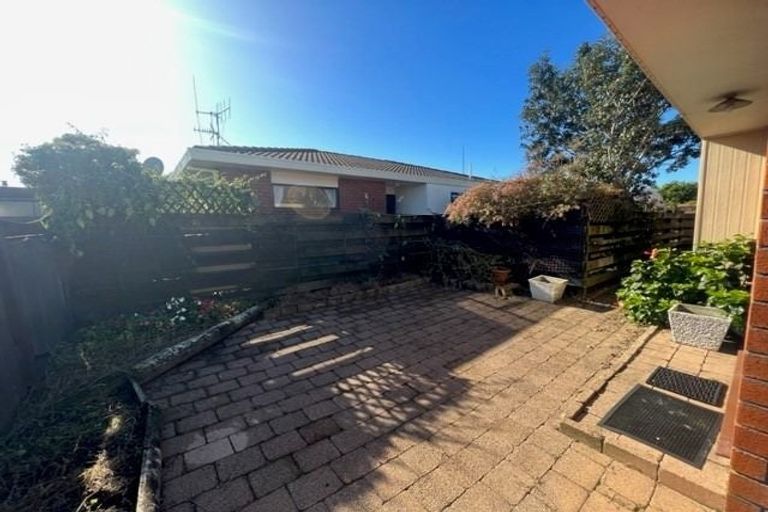 Photo of property in 1/77 Gloucester Road, Mount Maunganui, 3116