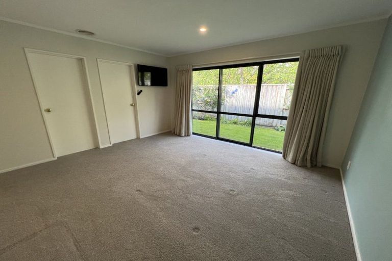 Photo of property in 4 Mckenzie Court, Terrace End, Palmerston North, 4410