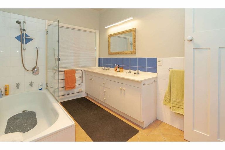 Photo of property in 128 Waipapa Road, Kerikeri, 0230