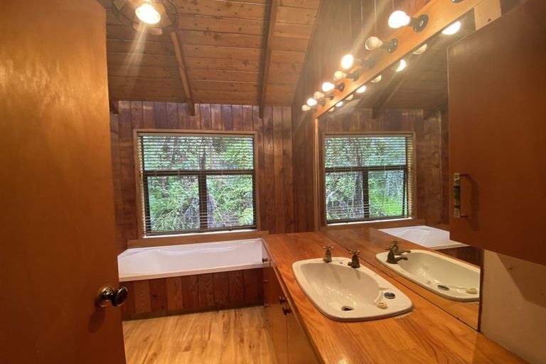 Photo of property in 43 Penzance Road, Mairangi Bay, Auckland, 0630