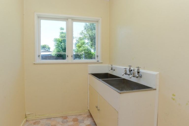 Photo of property in 28 Canterbury Street, Tamatea, Napier, 4112