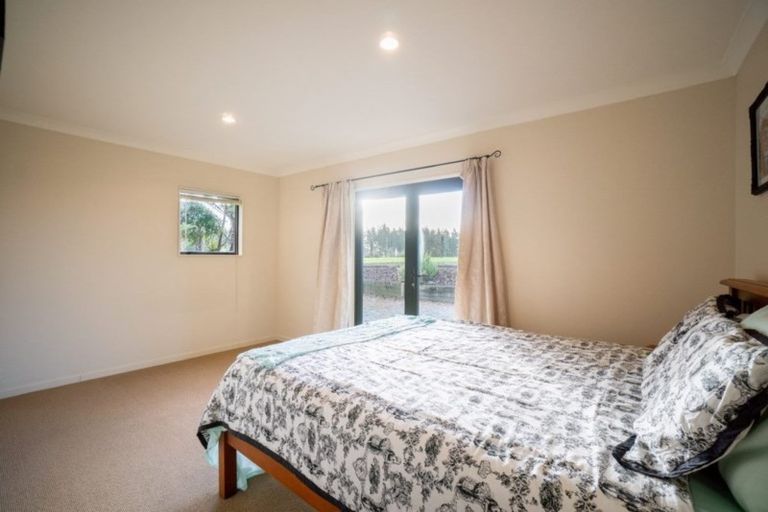 Photo of property in 267 Ngahere Park Road, Turitea, Palmerston North, 4472
