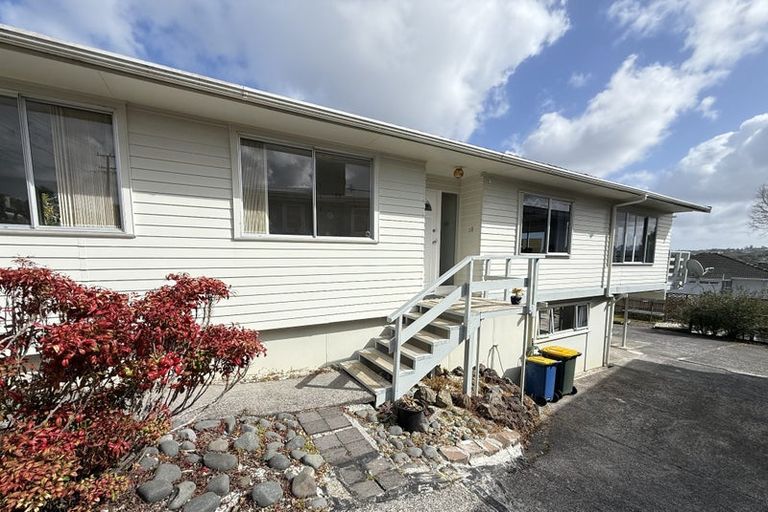Photo of property in 9 William Souter Street, Forrest Hill, Auckland, 0620