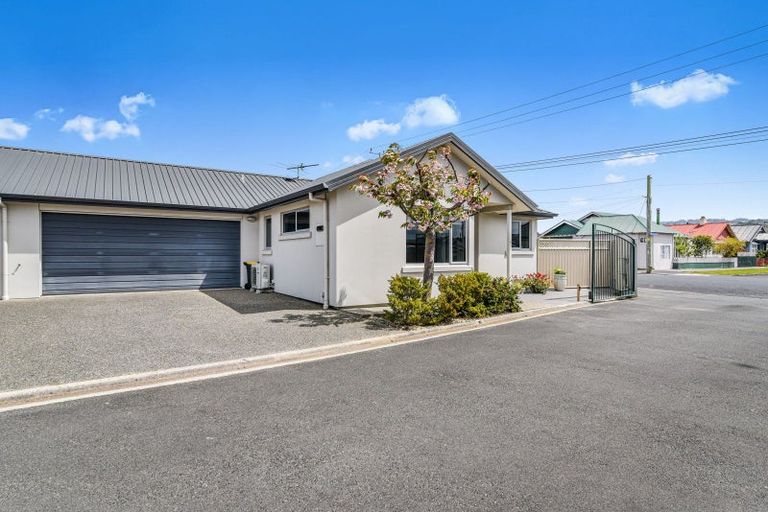 Photo of property in 69h Richardson Street, Saint Kilda, Dunedin, 9012