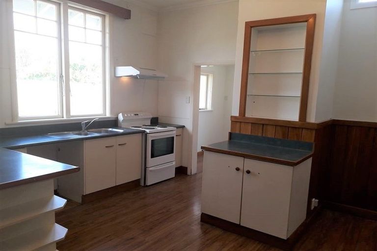 Photo of property in 37 Mcparland Street, Ebdentown, Upper Hutt, 5018