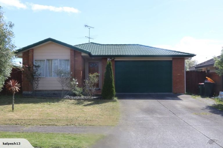 Photo of property in 10 Sambrooke Crescent, Flat Bush, Auckland, 2019