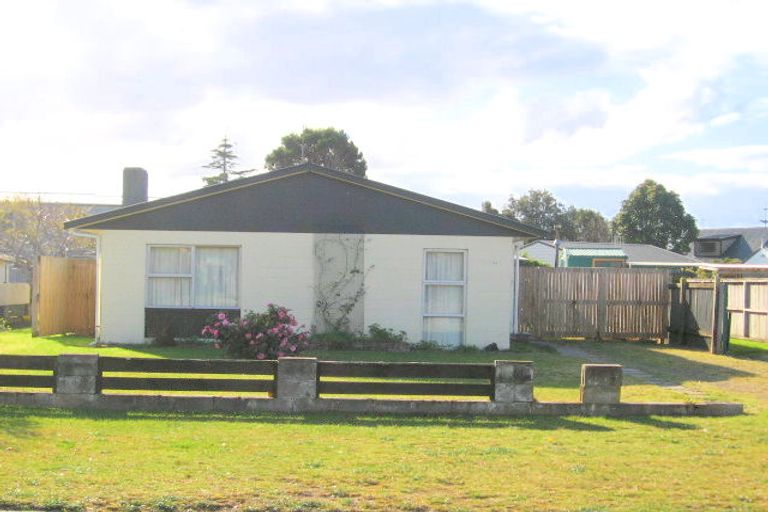 Photo of property in 109a Linton Crescent, Whangamata, 3620