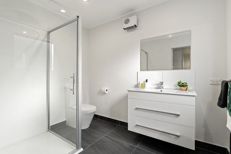 Photo of property in 7 Joseph Banks Drive, Whitby, Porirua, 5024