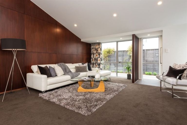 Photo of property in 3/132 Leinster Road, Merivale, Christchurch, 8014