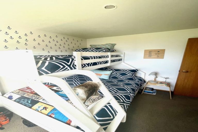 Photo of property in 5 Moss Lane, Sunshine Bay, Queenstown, 9300