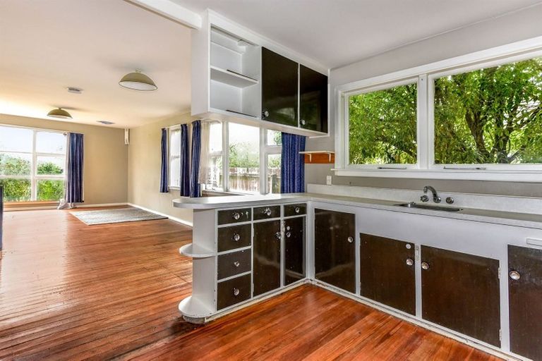 Photo of property in 12 Rowan Avenue, Aranui, Christchurch, 8061