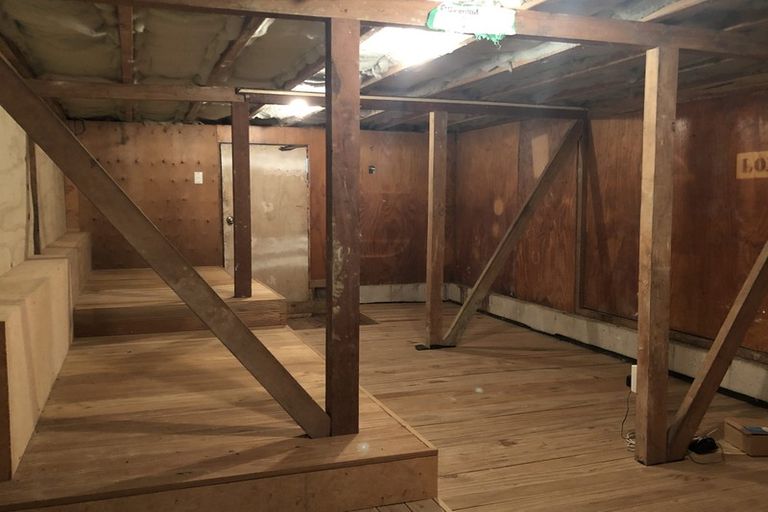 Photo of property in 25 Finn Place, Totara Vale, Auckland, 0629