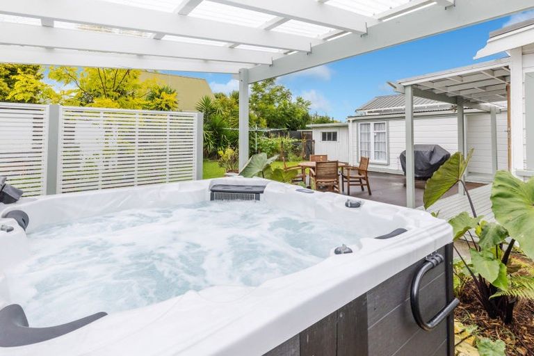 Photo of property in 32 Marshall Street, Fairfield, Hamilton, 3214