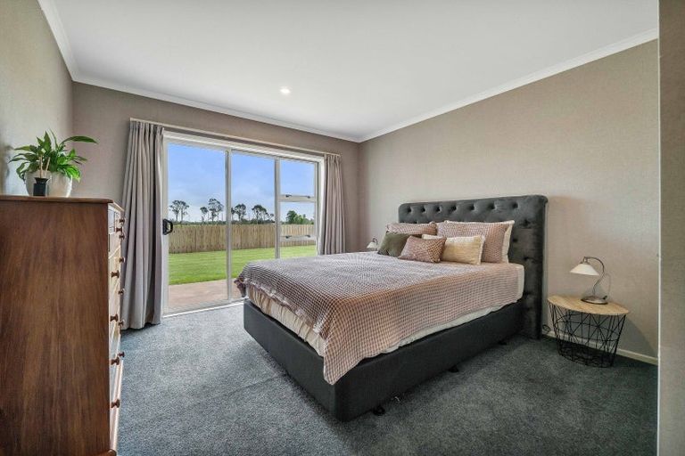Photo of property in 550 Mountain Road, Lepperton, New Plymouth, 4373