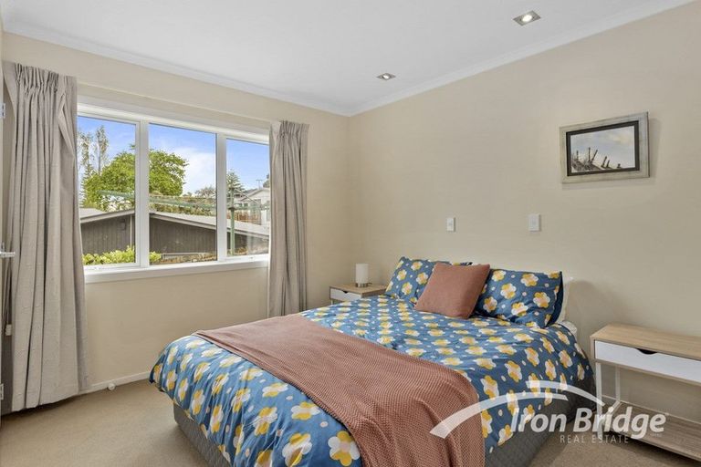 Photo of property in 129g Rangatira Road, Beach Haven, Auckland, 0626