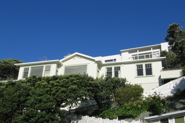 Photo of property in 31 Palliser Road, Roseneath, Wellington, 6011