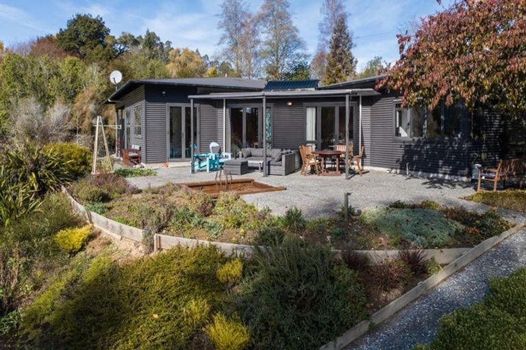 Photo of property in 1318 Motueka Valley Highway, Ngatimoti, Motueka, 7196