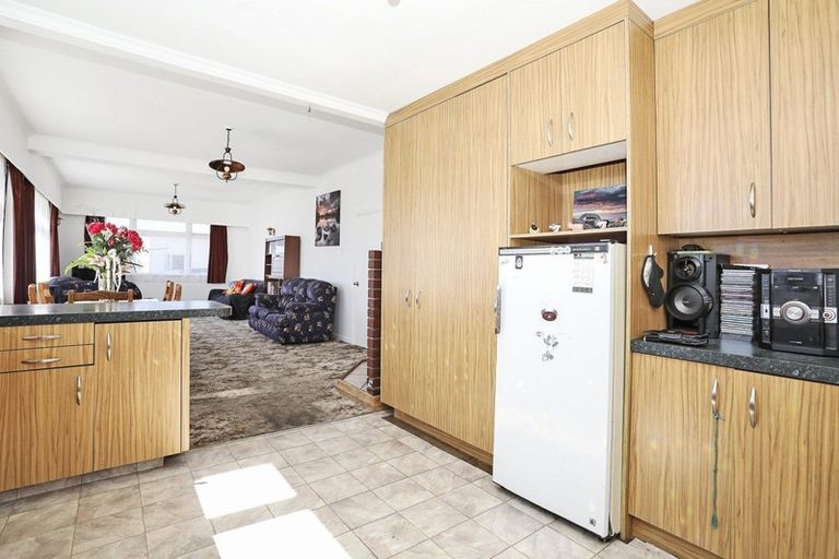 Photo of property in 43 Burrows Street, Bluff, 9814