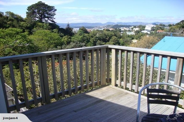 Photo of property in 38 Northland Road, Northland, Wellington, 6012