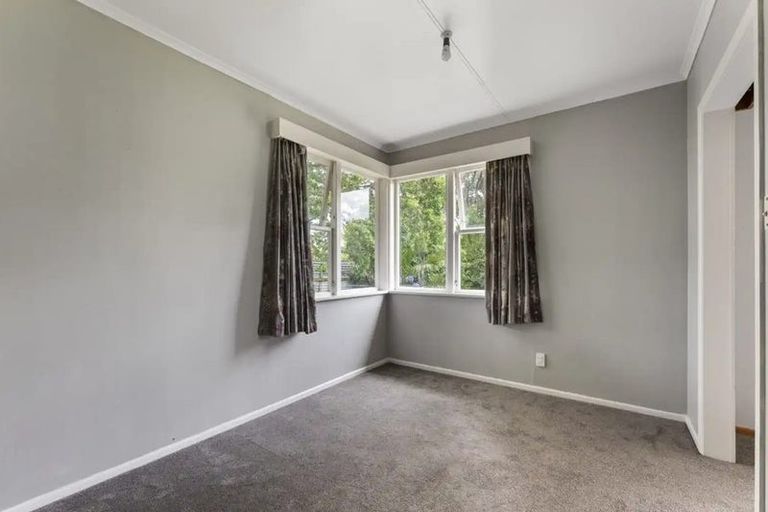 Photo of property in 20 Mckenzie Street, Levin, 5510