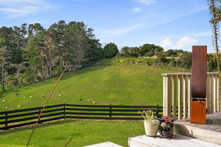 Photo of property in 219 Spur Road, Stillwater, Silverdale, 0993