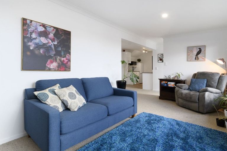 Photo of property in 2 Tinopai Drive, Omokoroa, 3114