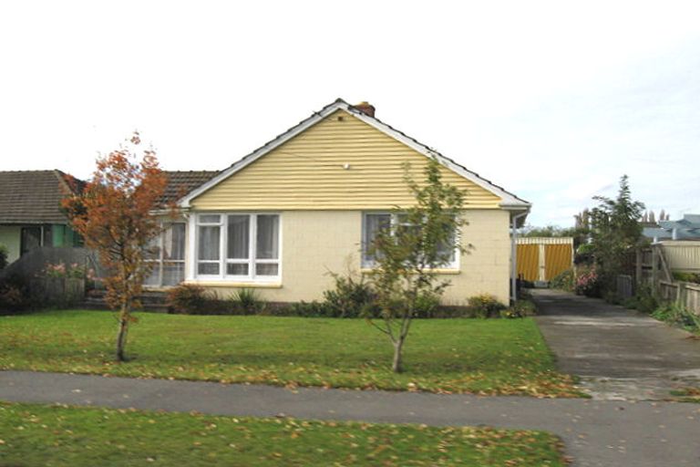 Photo of property in 20 Primrose Street, Northcote, Christchurch, 8052