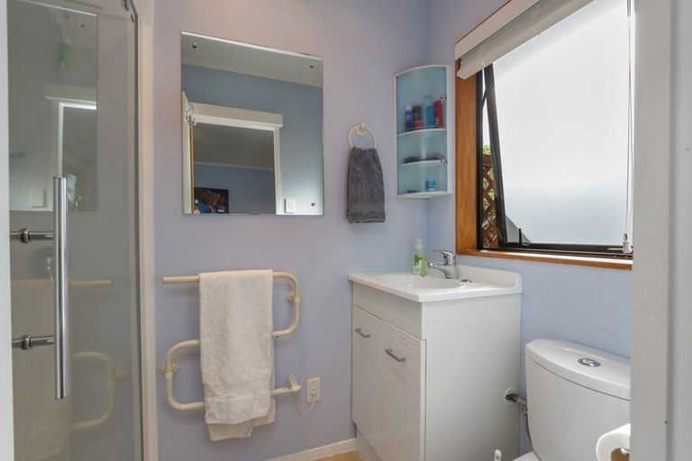 Photo of property in 12 Ensign Place, Flagstaff, Hamilton, 3210